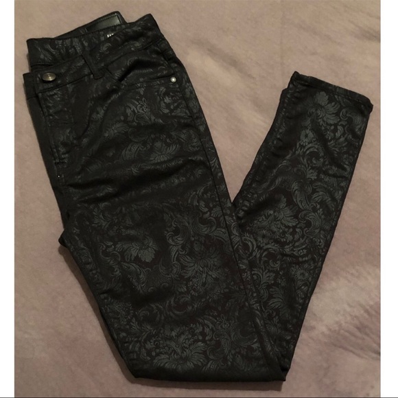 Black Jeans - Picture 1 of 7